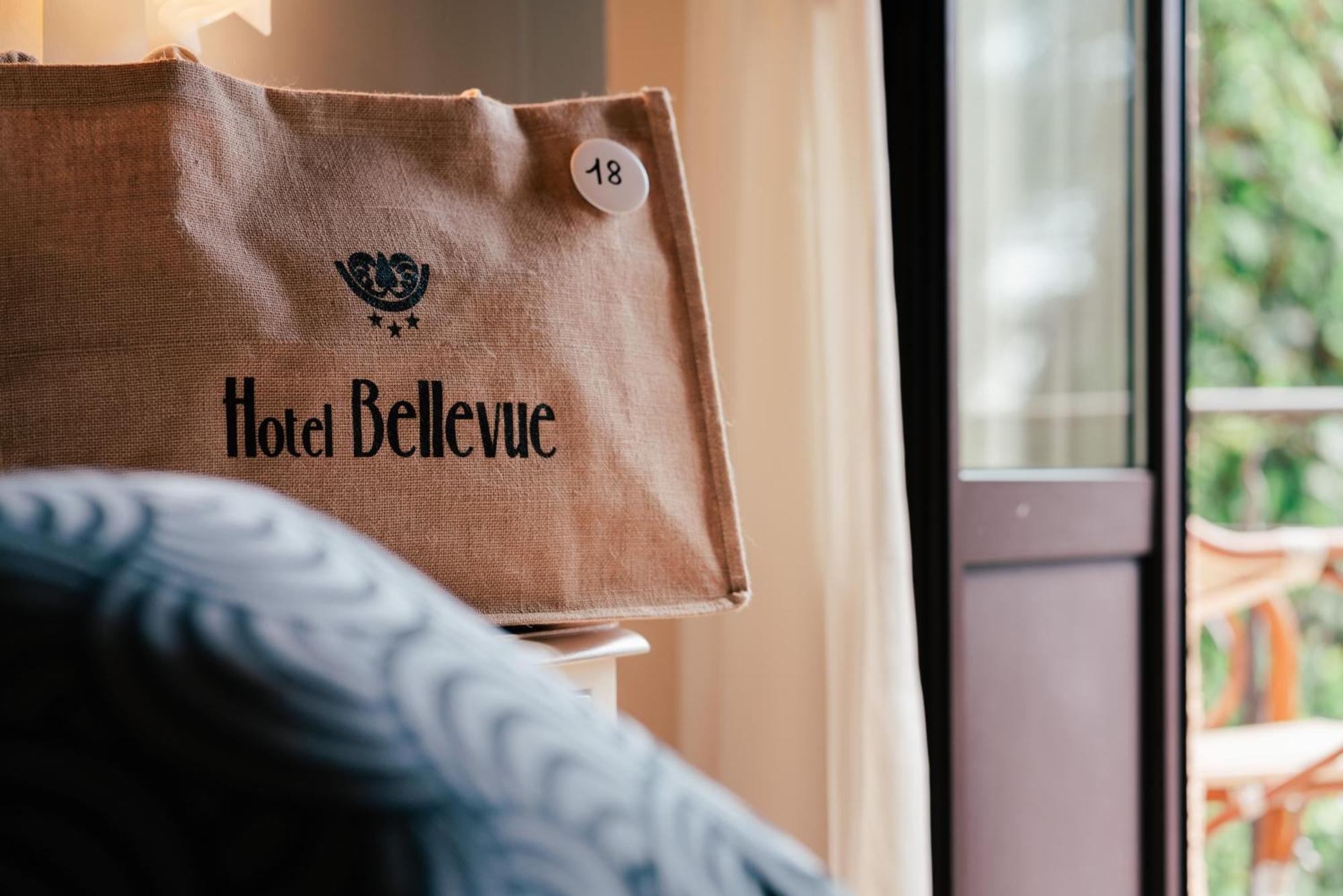 Hotel Bellevue การ์โดเน ริเวียรา ภายนอก รูปภาพ